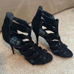 Women’s shoes